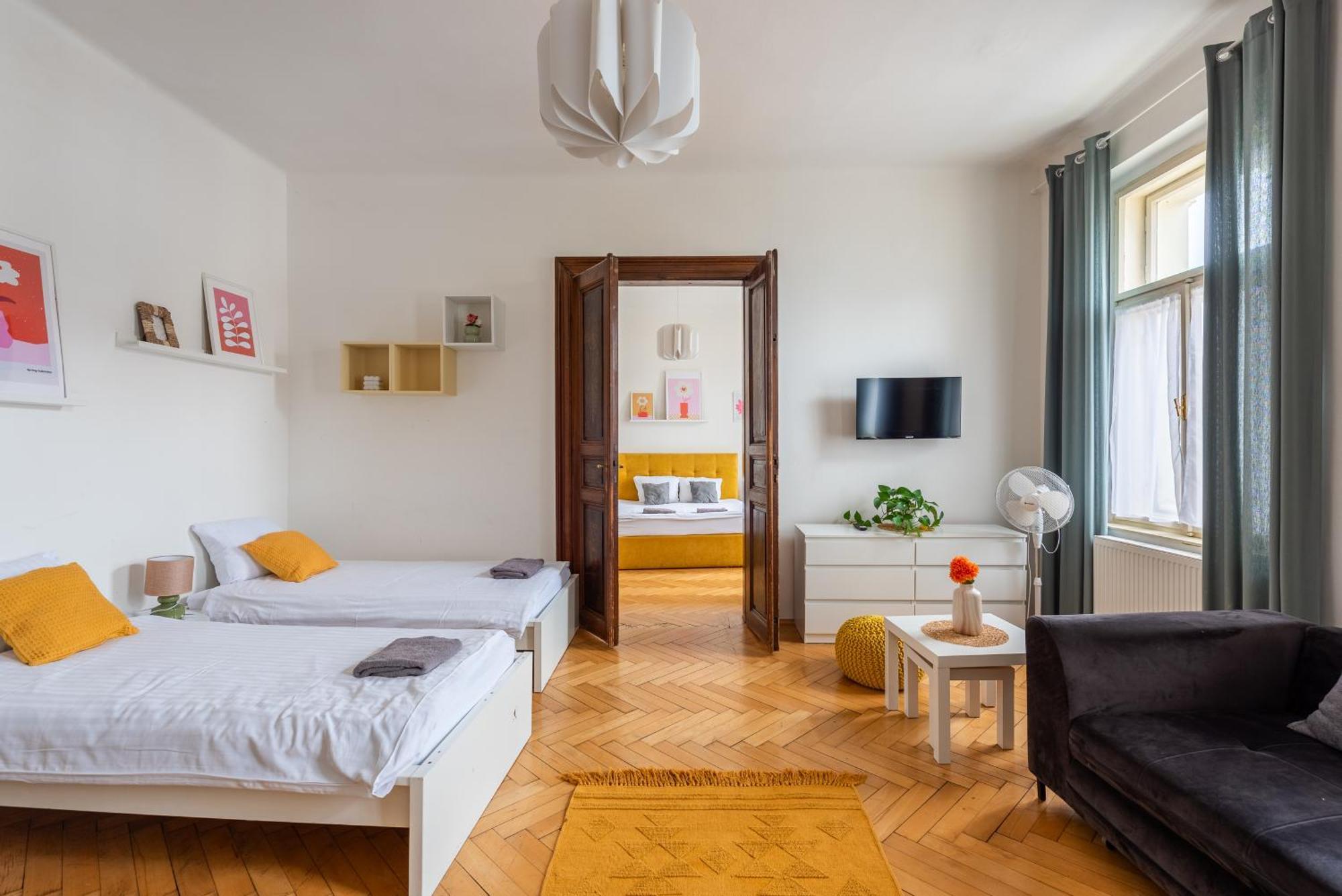 Apartahotel Tesnov